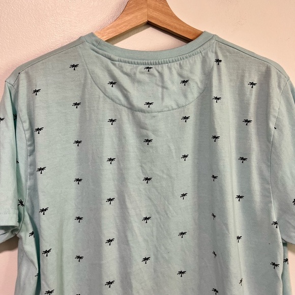 Denim & Flower Ricky Singh Paradise Palm Tree Print T-Shirt Men’s Size Large - Picture 2 of 8